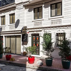 4* 호텔 페라 스위트